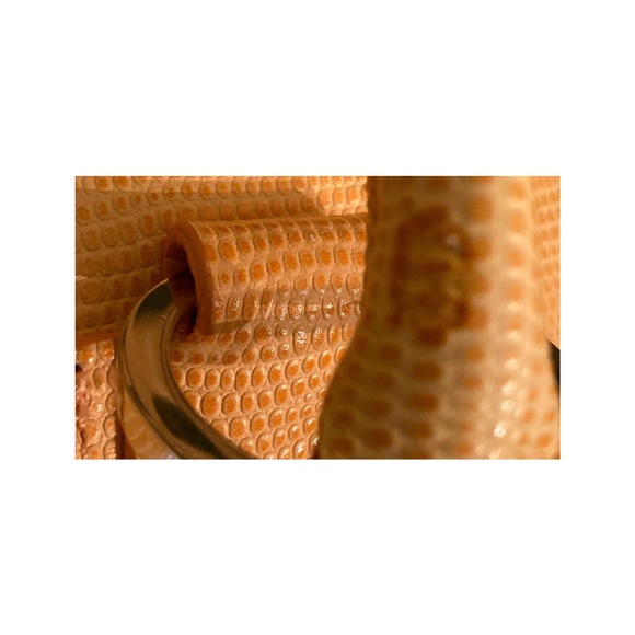 Casual Corner Embossed Vintage Leather Small Satchel - Picture 7 of 10